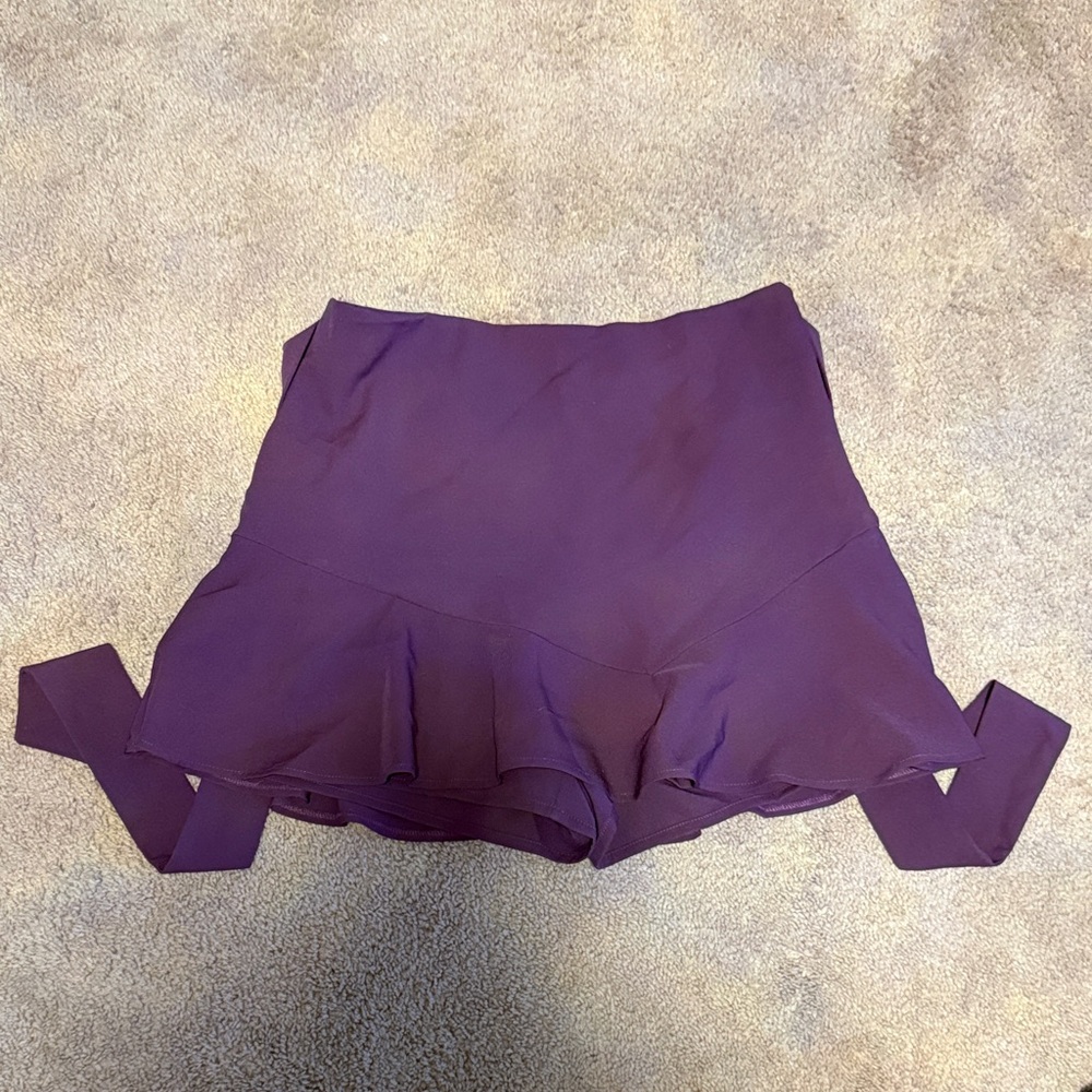 Women’s Zara Purple Ruffle Hem skirt with built in shorts